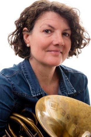 Porträt Kleinschmidt mit Horn